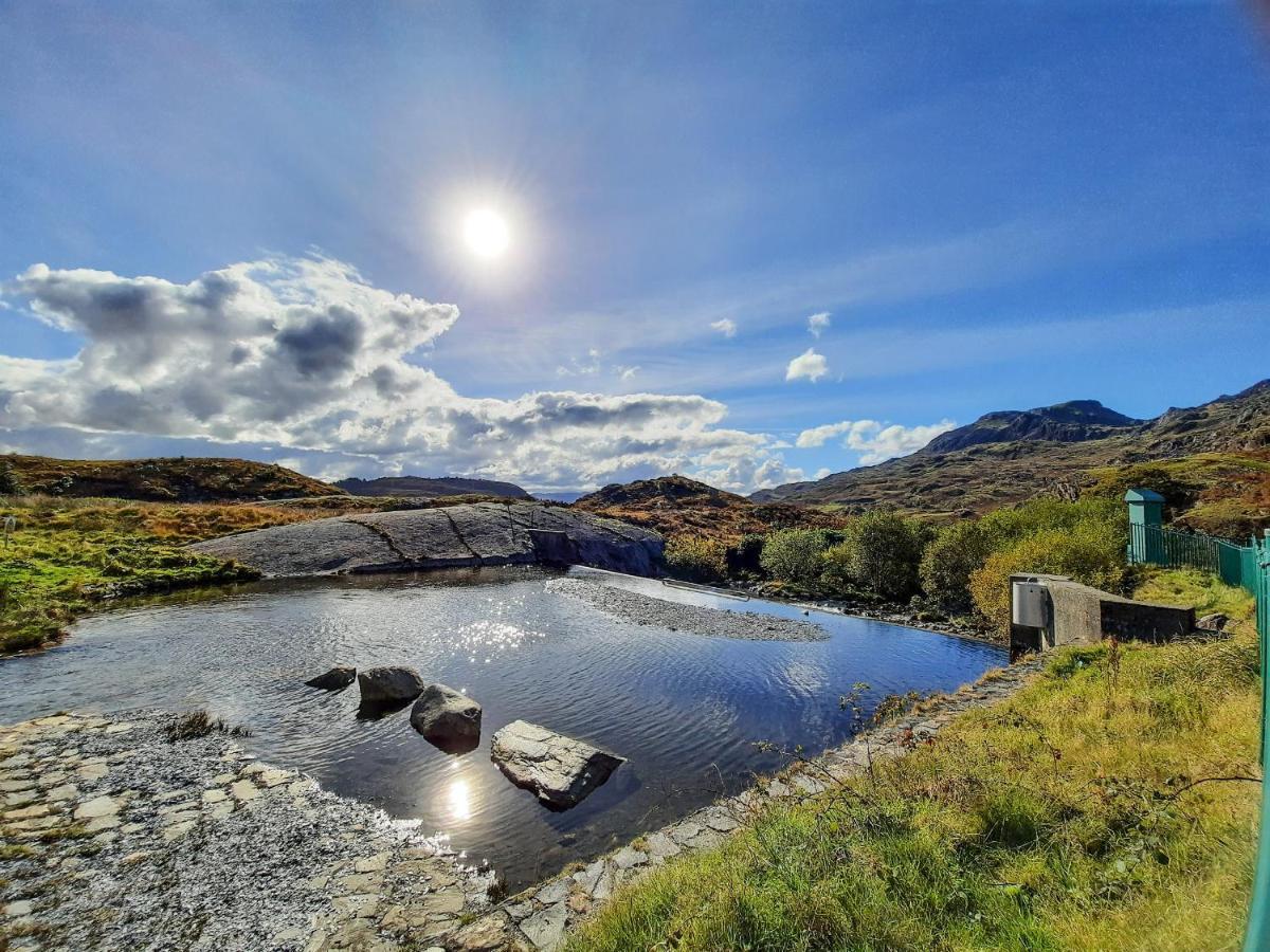 Bwthyn Ger Afon Riverplace Cottage Blaenau Ffestiniog Extérieur photo