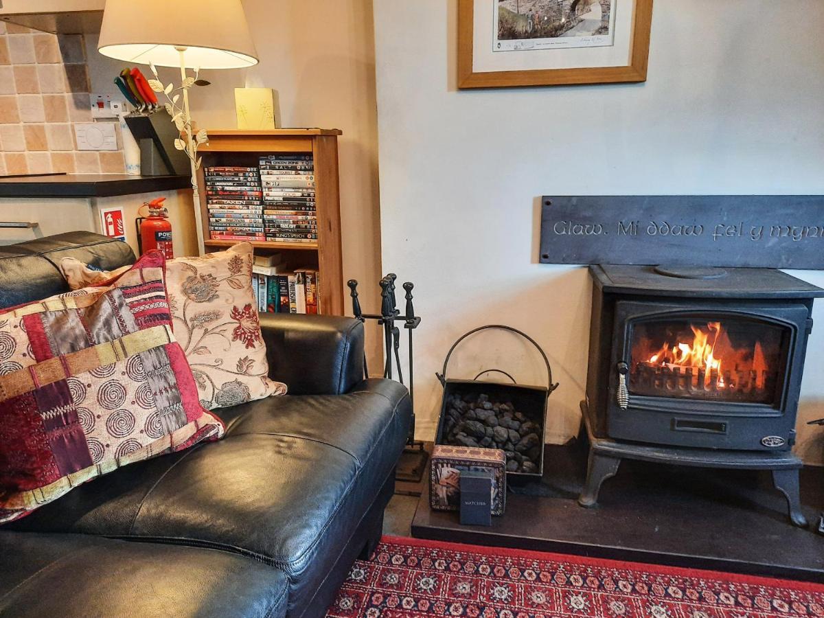Bwthyn Ger Afon Riverplace Cottage Blaenau Ffestiniog Extérieur photo