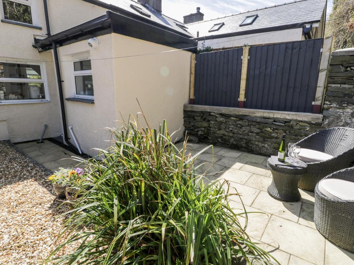 Bwthyn Ger Afon Riverplace Cottage Blaenau Ffestiniog Extérieur photo