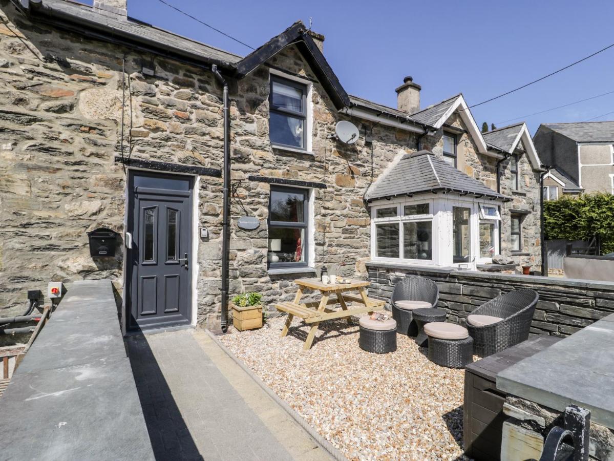 Bwthyn Ger Afon Riverplace Cottage Blaenau Ffestiniog Extérieur photo